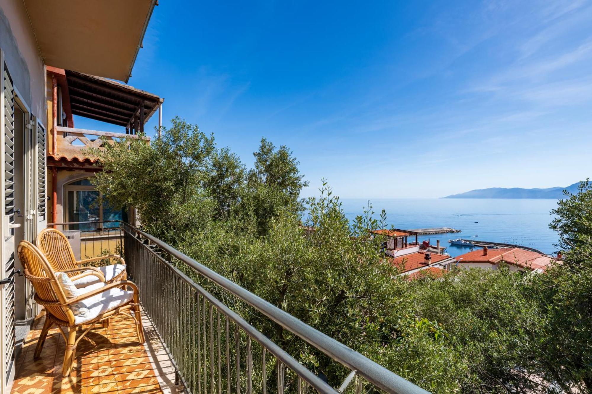 Casa Colombo Apartment Cala Gonone Exterior photo